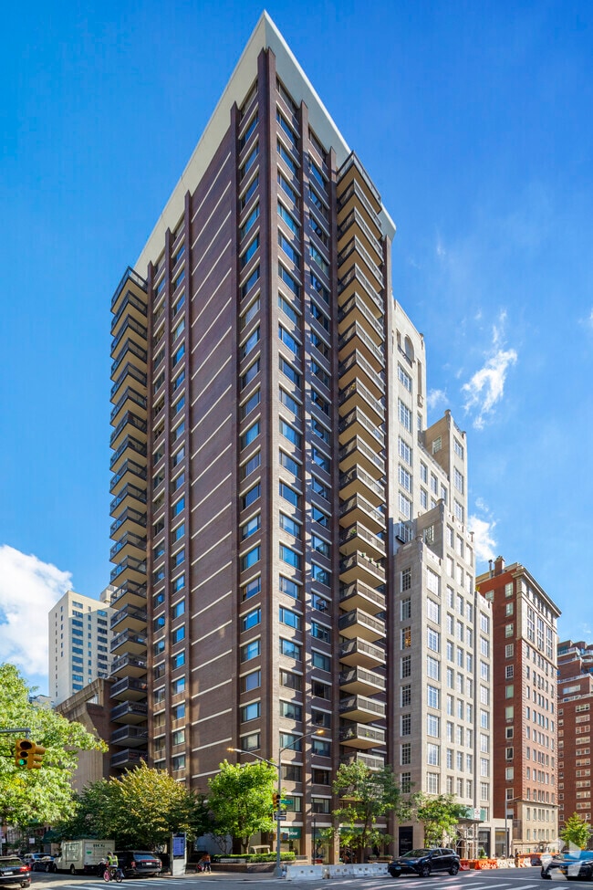 Building Photo - 48 E 80th St