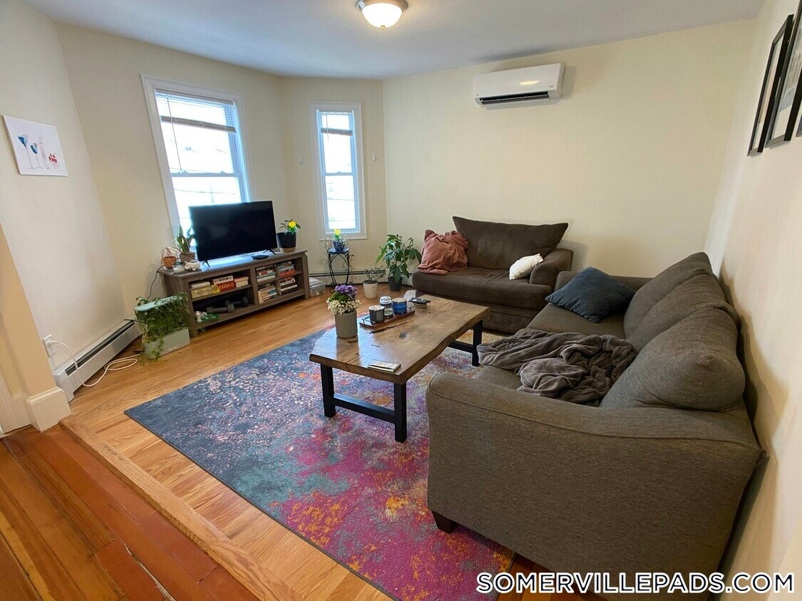 Foto principal - 6 Nashua St
