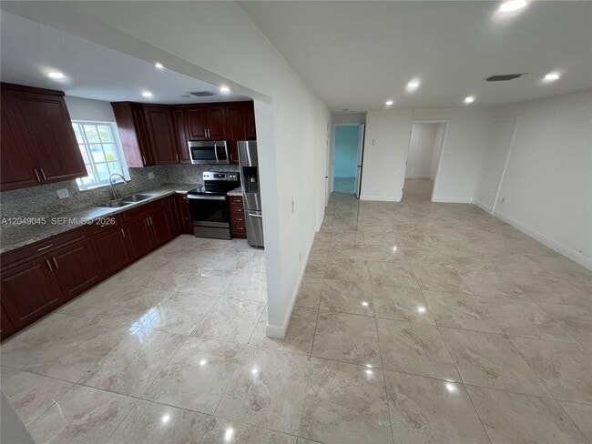 Foto del edificio - 4365 W 1st Ave