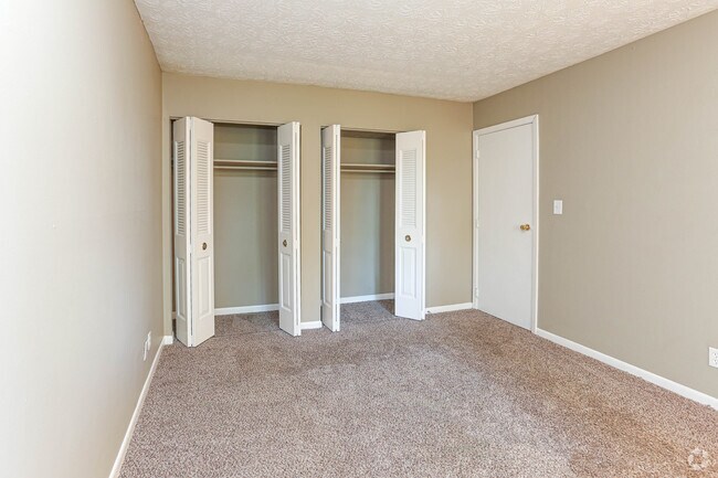 3HAB, 2BA - 1,150 ft² - Habitación - Patchen Place