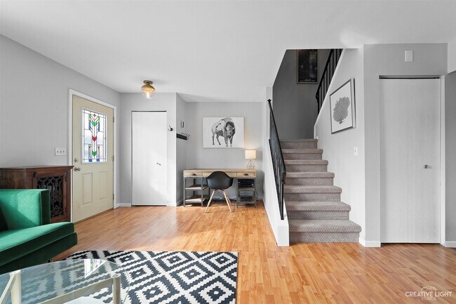 Foto del edificio - 748 Hageman Pl