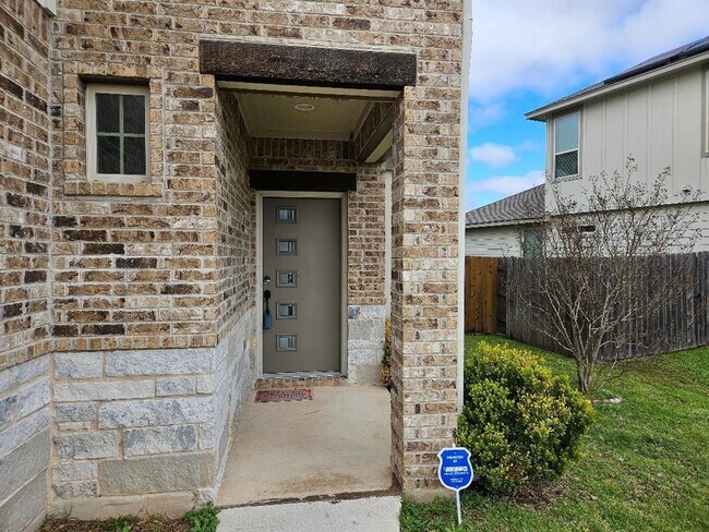 Building Photo - 8012 Izetta Ln