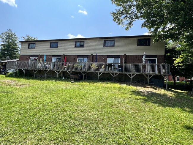 Rear deck with view of Gull Lake - 156 Pinedale Ln