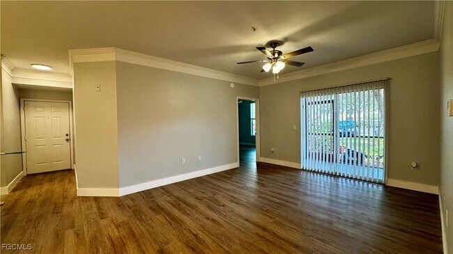 Building Photo - 11530 Villa Grand