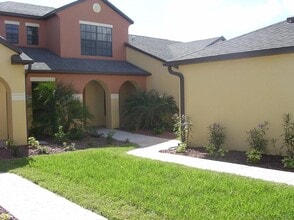 Building Photo - 975 Luminary Cir