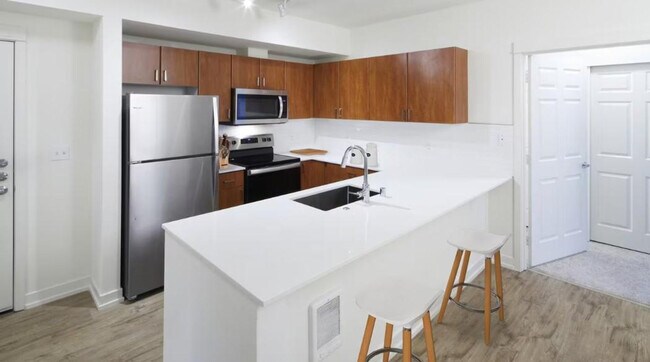 Foto del edificio - 11000 NE 10th St