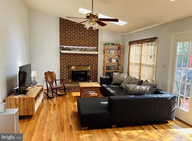 Foto del edificio - 13312 Glen Taylor Ln