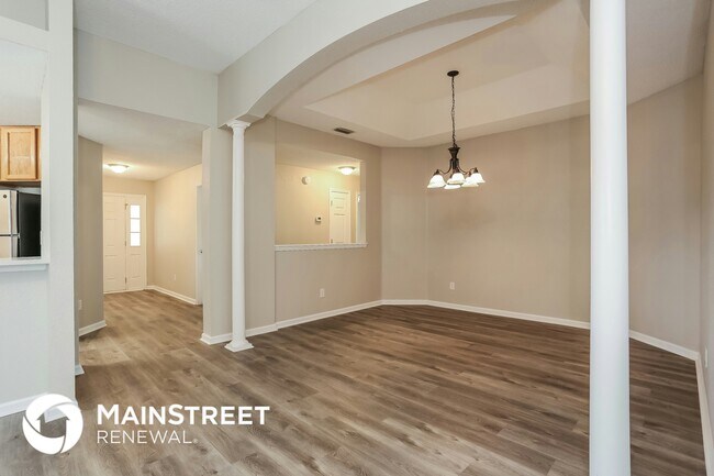 Building Photo - 96040 Piedmont Dr
