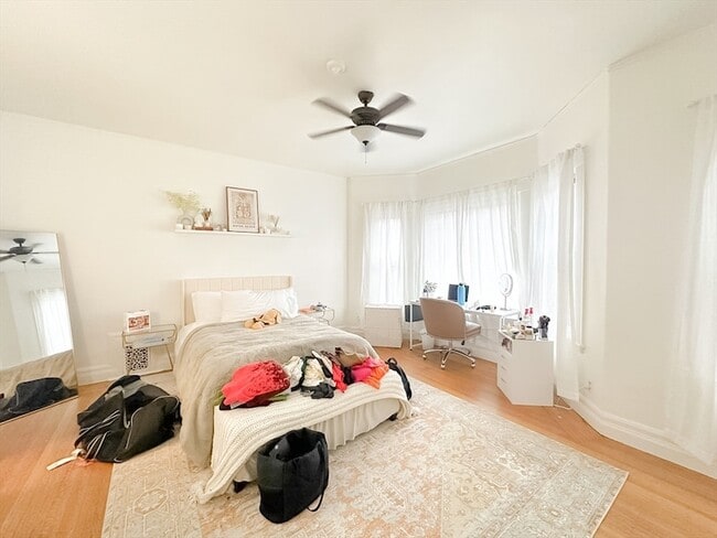 Photo - 36 St Stephen St House