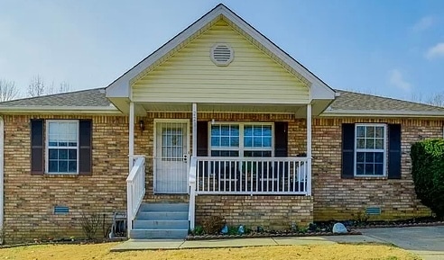 Building Photo - 220 Woodmaker Ct