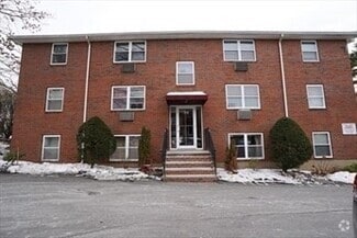Building Photo - 39 Montvale Ave