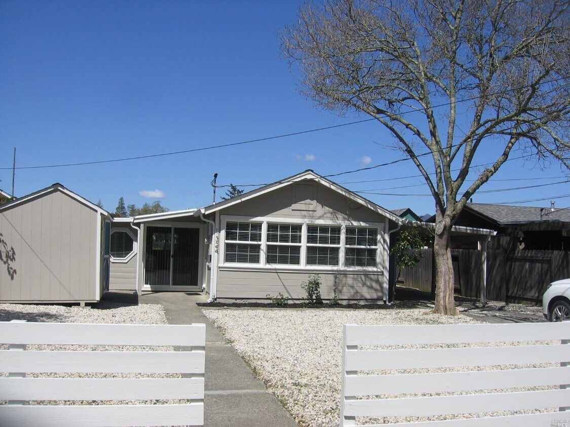 1324 Community Dr, St. Helena, CA 94574 House Rental in St. Helena