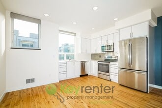Building Photo - 2416 S Holgate St