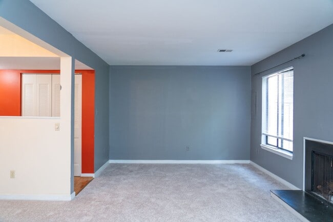 Foto del edificio - 1054 Cheshire Ct