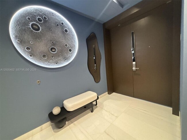 Building Photo - 300 Biscayne Blvd Way