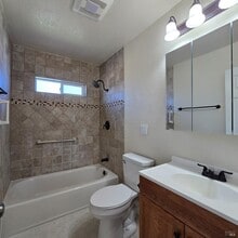 Building Photo - 117 Cypress St