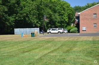 Farmingdale Gardens Als Nj Apartments Basketball Court Farmingdale Gardens