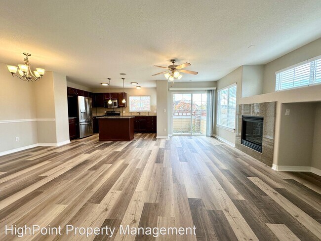Building Photo - 2 br, 2.5 bath House - 12862 Jasmine St  U...