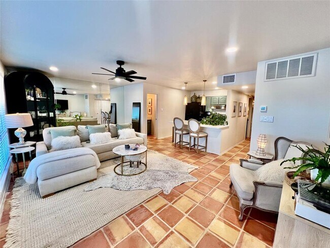 Foto del edificio - 1601 Judy Lynn Dr