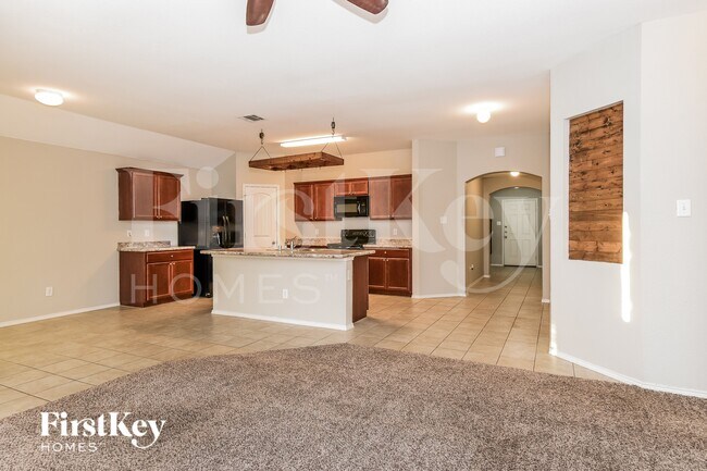 Foto del edificio - 513 Azalea Dr