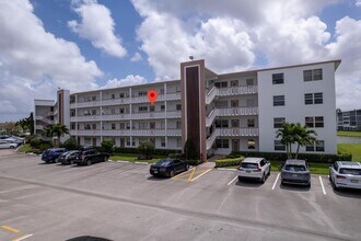 Building Photo - 3044 Wolverton C
