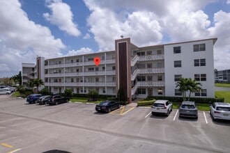 Building Photo - 3044 Wolverton C