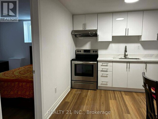 Photo du bâtiment - 164 Williamson Dr E