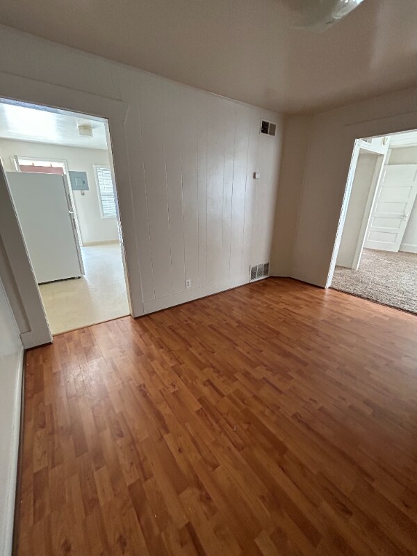 Foto del edificio - 715 9th St N