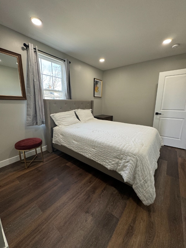 Foto del edificio - 328 N Euclid Ave