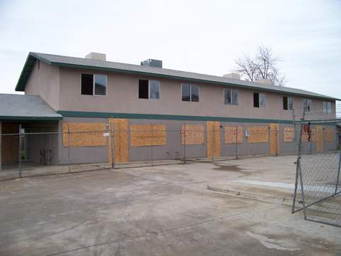 Primary Photo - Oak Village