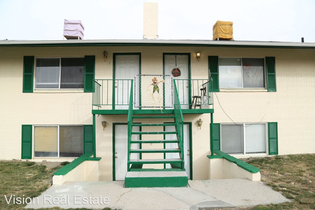 Foto principal - 620 Castle Ave N