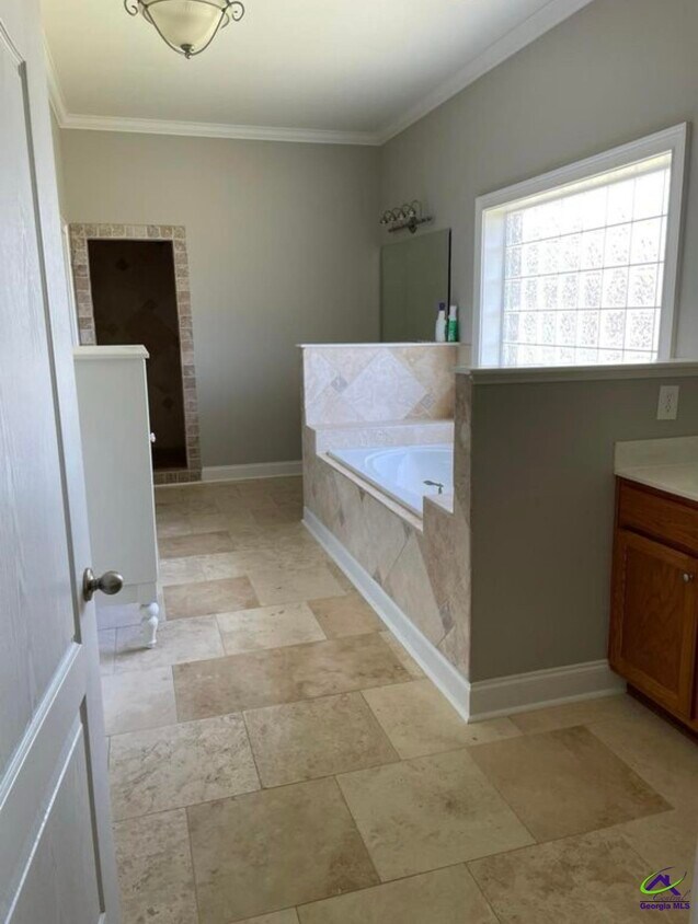 Foto principal - 308 George Francis Ct