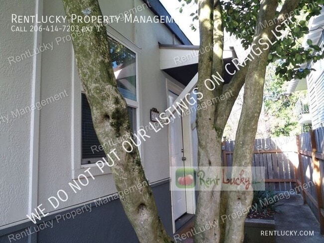 Building Photo - 2116 NE 85th St