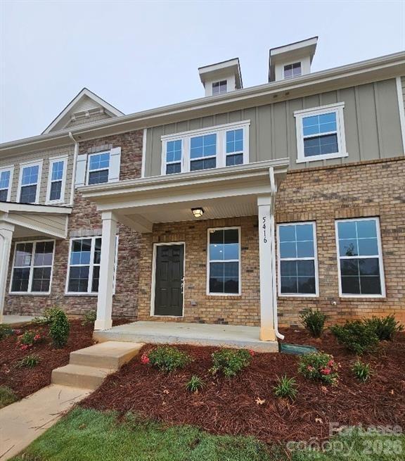 Building Photo - 5416 Kinsbridge Dr