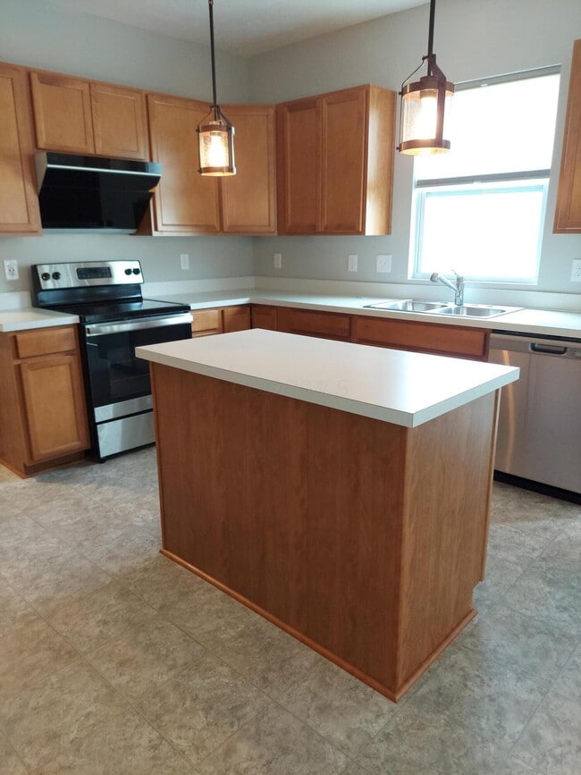 Building Photo - 6808 Dulles Dr