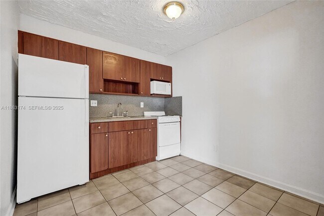 Foto del edificio - 2525 Superior St