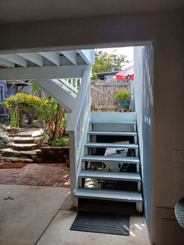 Foto del edificio - 550 Madera Ave