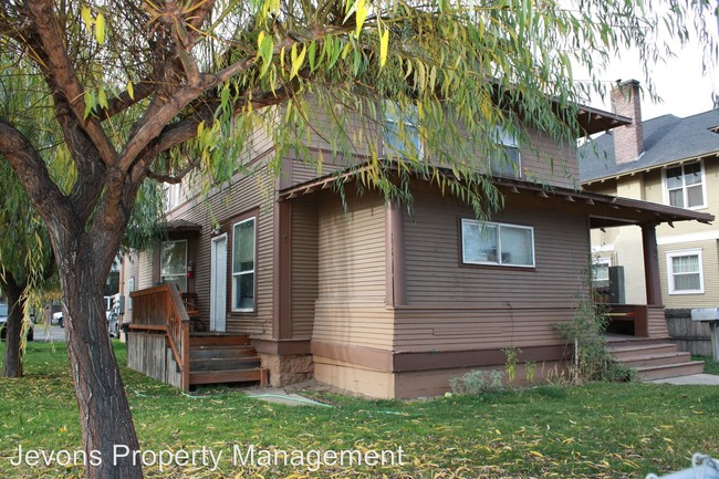 Building Photo - 302 N 8th St
