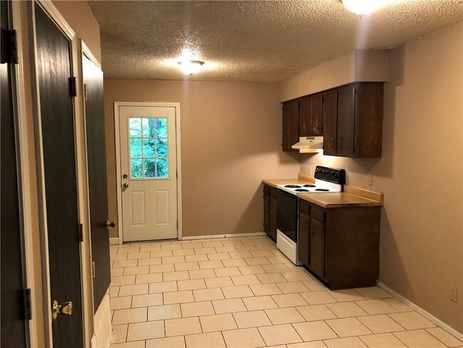 Photo - 605 N Betty Jo Dr Apartment