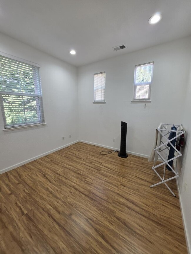 Building Photo - 2681 Corde Terra Cir