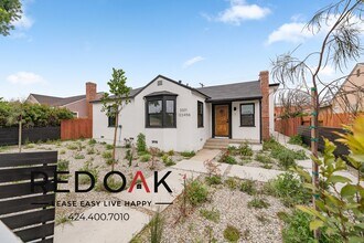 Building Photo - 3301 Obama Blvd Building Photo - 3301 Obama Blvd