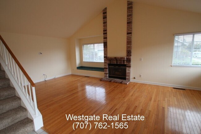 Foto del edificio - 1439 Morning Glory Dr