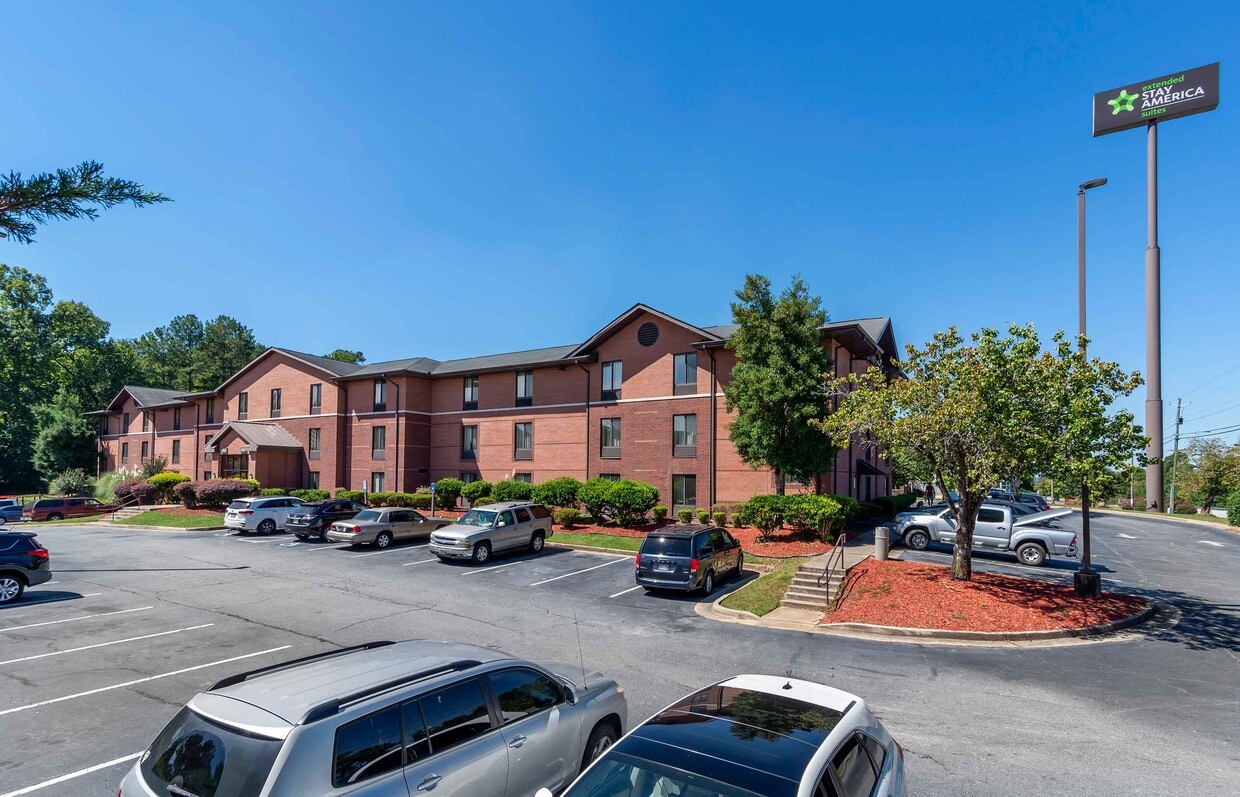 Furnished Studio Macon Apartments in Macon, GA