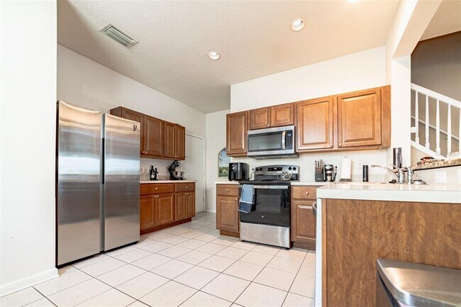 Building Photo - 4815 Pond Ridge Dr