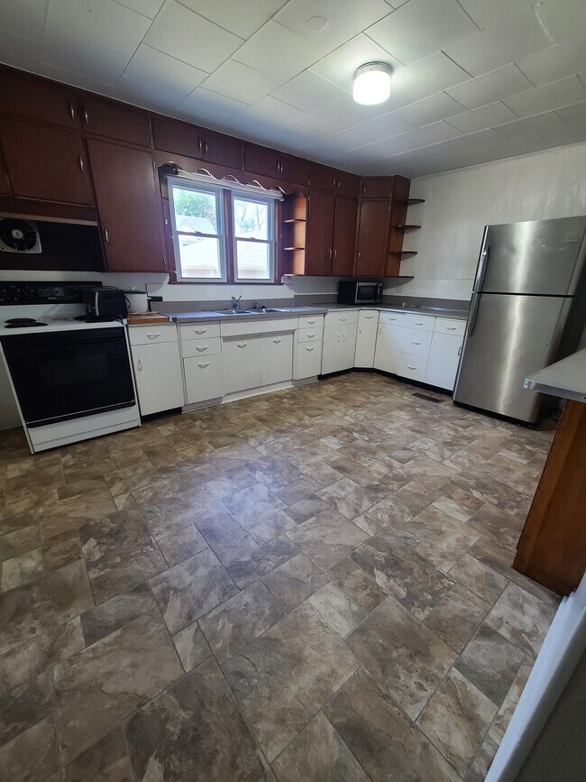 Foto del edificio - 211 N. New St., Apt. 4