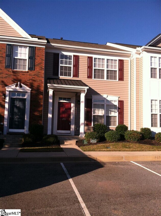 203 Elise Dr, Greer, SC 29650 Condo for Rent in Greer, SC