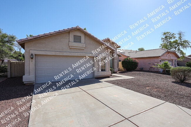 Building Photo - 13874 W Wilshire Dr