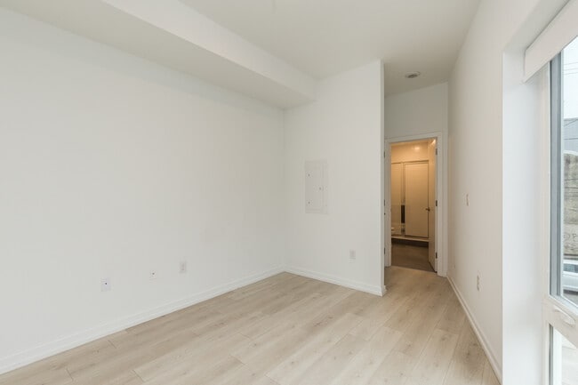 Building Photo - 1247 N 27th St