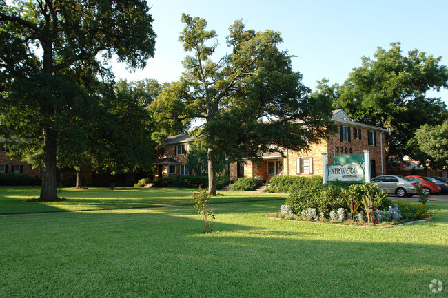 Building Photo - Fairwood Apartments