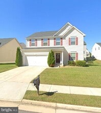 Building Photo - 9321 Blue Pine Ln